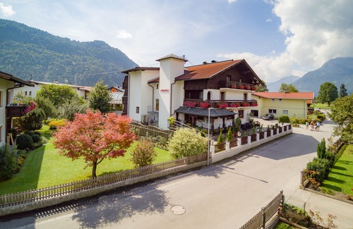 Radfeld Hotel | Gasthof Pension Alpenblick