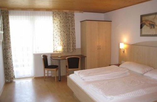Strass im Attergau House | Gasthof Strobl Waldfrieden Garni