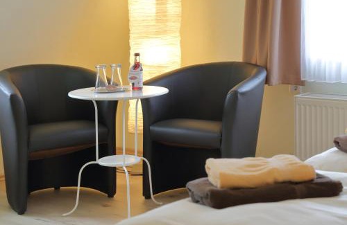 Claussnitz House | Gasthof und Hotel Roter Hirsch