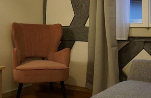 Iphofen Apartment | Gasthof Weißes Ross