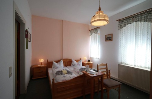 Kirnitzschtal House | Gaststätte & Pension Lichtenhainer Wasserfall