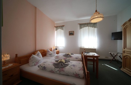 Kirnitzschtal House | Gaststätte & Pension Lichtenhainer Wasserfall