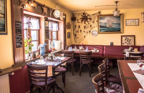Hinrichshagen Hotel | Gaststaette & Pension Schinkenkrug