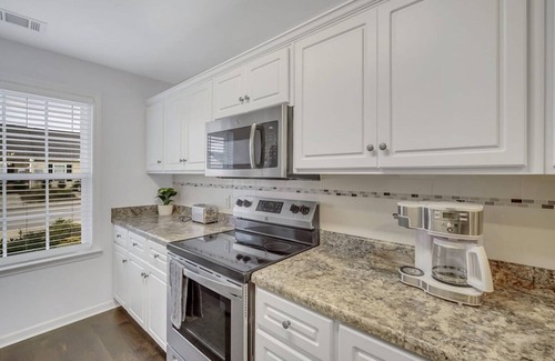 Statesboro Apartment | Gata Suite - Quiet Neighborhood 10 Minutes to GSU