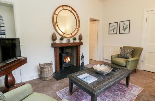 Castle Douglas House | Gate Lodge - Threave Estate