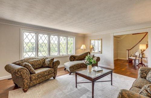 De Soto House | Gated 35-Acre De Soto Estate Pool, Lake and Patio!