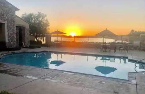 Peters Apartment | Gated community 2-bedroom,1 bath attached apartment in Manteca