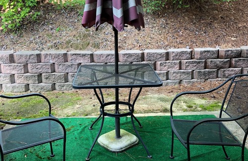 Oxford Condo | Gated Condo Community and Personal parking, Near campus, WIFI, Washer/Dryer