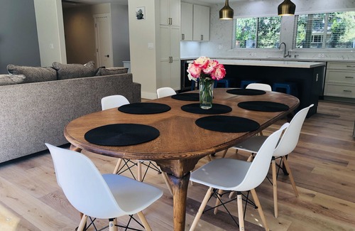 Walnut Creek House | Gated Luxury Home in Walnut Creek. Heated Pool.