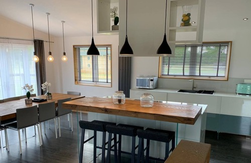 Bury St Edmunds Cabin | Gated park, Spectacular views? Fully furnished. Outdoor Hot tub,