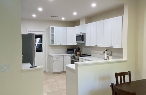 Samsula-Spruce Creek Condo | Gated - Pool - Golf - Dining - Daytona - Fly-in