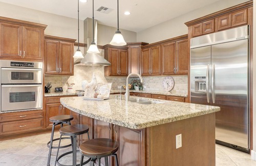 Palm Valley House | Gated Private Home, 4bd/4bth, pool, bar, grill, fireplaces