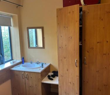 Sligo Apartment | Gateway apartment 2 single beds