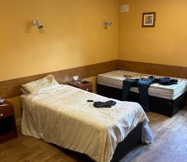Sligo Apartment | Gateway apartment 2 single beds