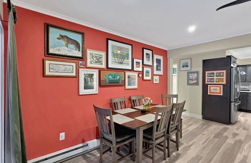 Mendon Condo | Gateway Condominiums A10, a spacious 2-bedroom retreat in Mendon, Vermont, for up to 6 guests.
