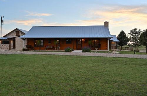 Fredericksburg House | Gateway Gathering - Cabin