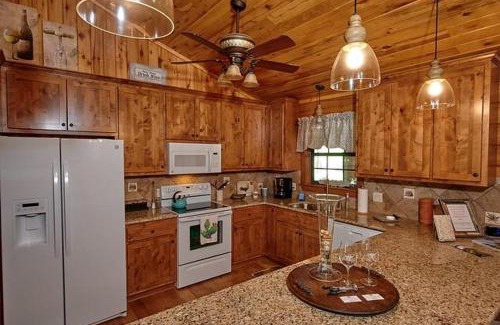 Fredericksburg House | Gateway Gathering - Cabin