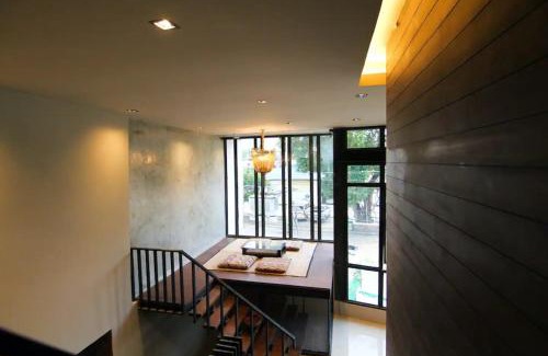 Chang Moi House | Gateway House