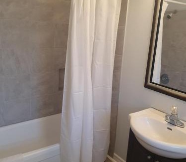 Gananoque Hotel | Gateway Motel