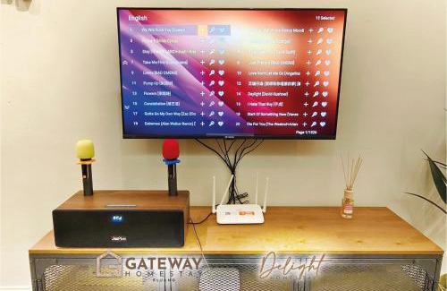 Kluang House | Gateway Sri Klg 11pax KTV Neflix Water Machine Town