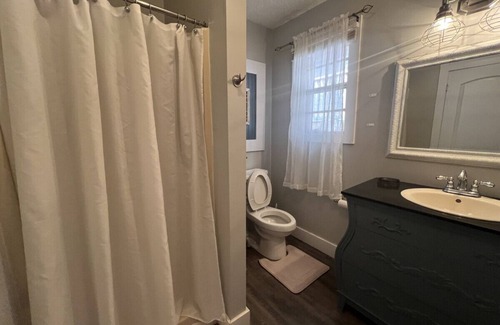 Waynesboro Hotel | Gateway to Nature's beauty Rm 12