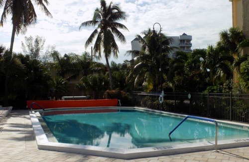 Punta Rassa Condo | Gateway to Sanibel/Captiva 2/2 Ft. Myers Condo