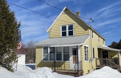 Allouez House | Gateway to the Keweenaw
