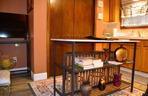 Grand Forks Apartment | Gather Here 9BR, 5BA Group