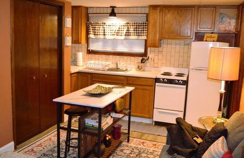 Grand Forks Apartment | Gather Here 9BR, 5BA Group