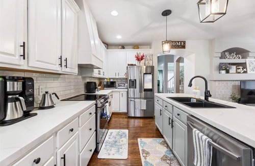 Bellevue House | Gather & Stay Bellevue