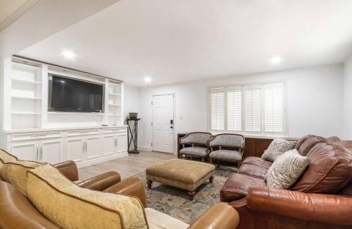 Gainesville House | Gator Getaway Walk to Stadium