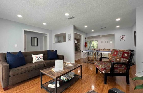 Gainesville House | Gator Haven