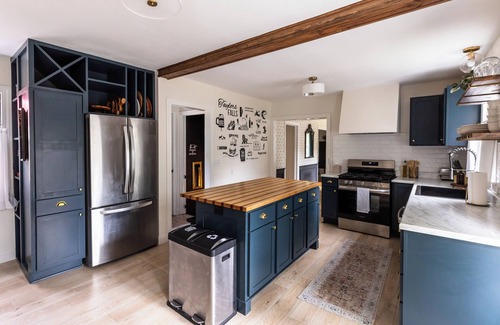 Taylors Falls House | Gatsby’s Getaway-Unique stay near downtown