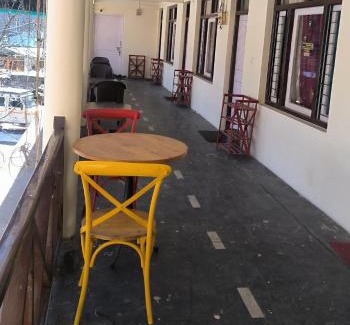 Old Manali House | Gaurav Guest House, Old Manali - Riverside Property ! River & Mountain View !