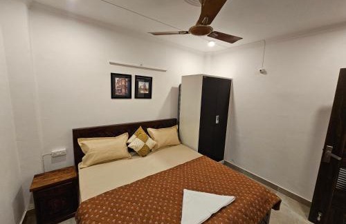 New Delhi Apartment | Gautam Nagar Homestay South Delhi