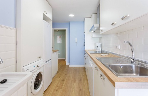 Cadiz Apartment | GAVIOTA Family Home free parking by Cadiz4Rentals