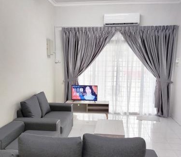 Tebrau House | Gaya Homestay 3Bed 2Bath 12pax Taman Gaya JB 5min to Aeon&Ikea 高雅民宿