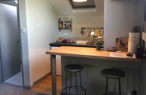 Tarporley Apartment | 'The Jockey Room' hideaway. Set in quiet farmyard