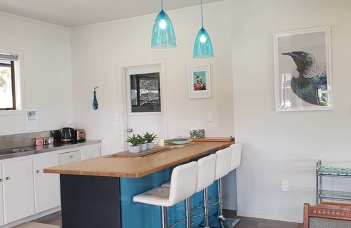 Omapere House | GB’s Grand Bach