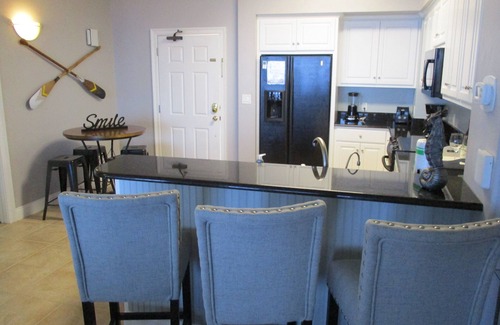 Thomas Drive Condo | GC 2 BDRM - 2 KING BEDS; Gulf front 40 Ft Balc; Spec View; Bch Chair Serv Incld!