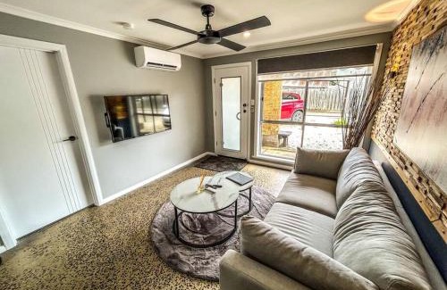 Manifold Heights Apartment | Geelong West Unit