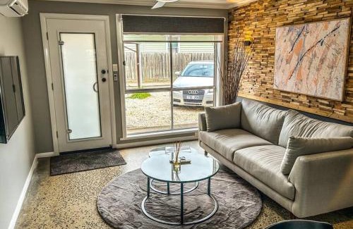 Manifold Heights Apartment | Geelong West Unit