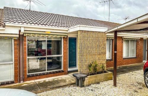 Manifold Heights Apartment | Geelong West Unit