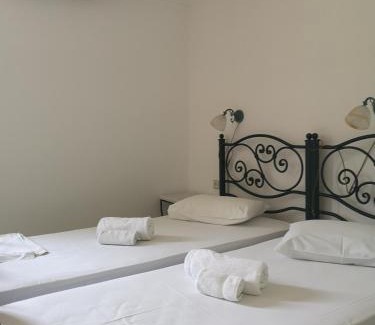 Epano Epidhavros Hotel | Gefyra Rooms