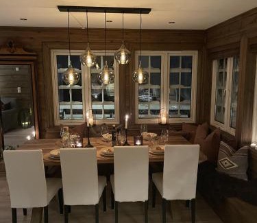 Hol Municipality Apartment | Geilo-Kikut, Ski-In, Ski-Out with Stunning Trails and Perfect Location