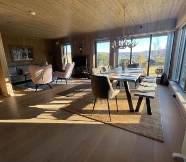 Geilo House | Geilo - Ny og flott hytte på budalstølen