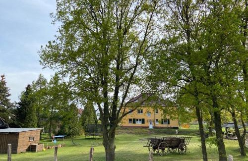 Elsterheide Apartment | Gelbes Haus Seenland Ferienwohnungen XL