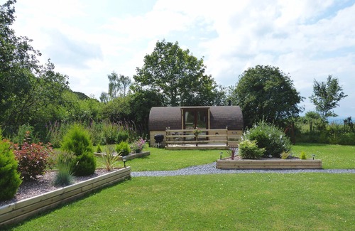 Saint Asaph Cottage | GELERT POD, pet friendly, country holiday cottage in St Asaph