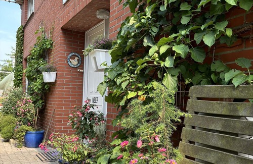 Emden Apartment | Gemütliche 2-raum-wohnung, 2 Pers., Emden am Deich, Parkplatz, Grillplatz, Wlan