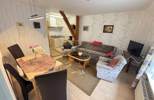 Emden Apartment | Gemütliche 2-raum-wohnung, 2 Pers., Emden am Deich, Parkplatz, Grillplatz, Wlan